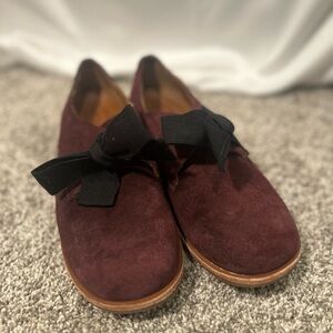 Kork- Ease Beryl Suede Bow Slip-on Oxford